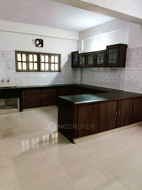 3 BHK Flat In Dhanish Lake View For Sale  In Kukatpally