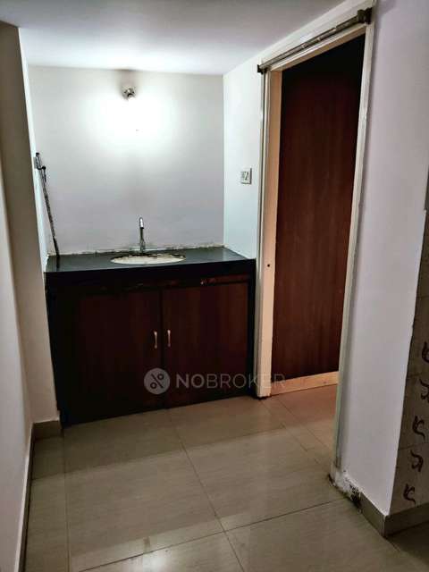 3 BHK Flat In Dhanish Lake View For Sale  In Kukatpally