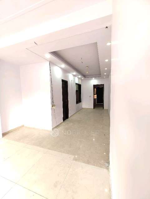 Shop in Sector 43, Faridabad for sale 