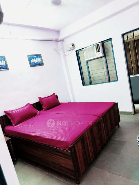 PG for Boys in Sector 27