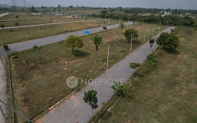 Plot For Sale  In Mico Karmikara Balagada Vasathi Sahakara In Wilson Garden