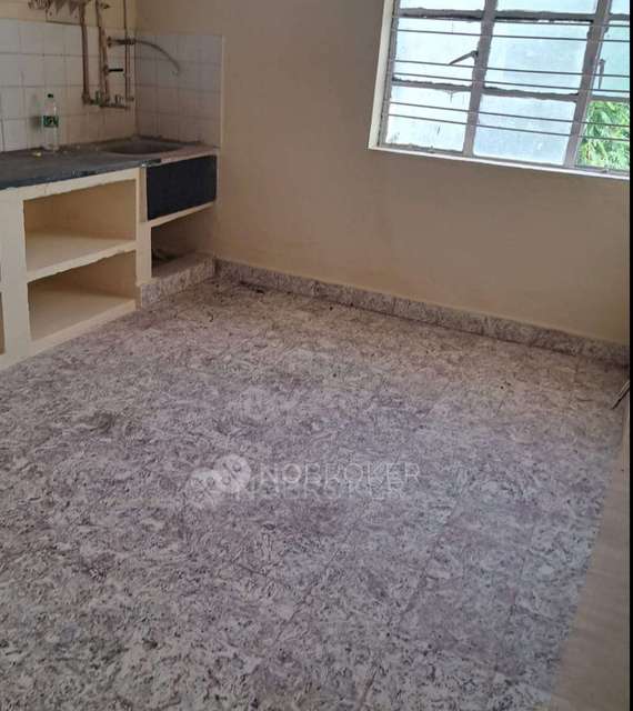 2 BHK Flat In Arun Apartment For Sale  In Lakdikapul