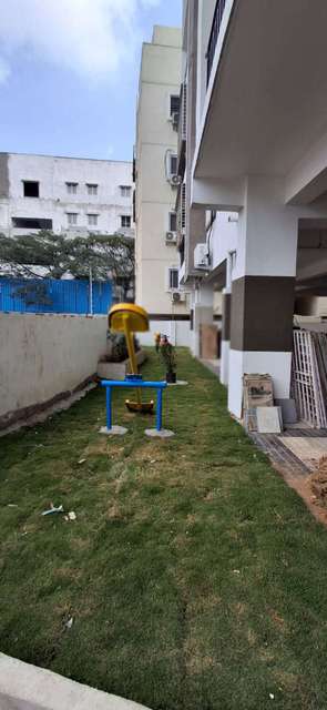 2 BHK Flat In Twin Diamond For Sale  In Gajularamaram