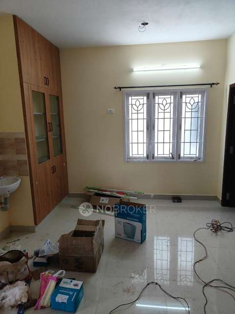 2 BHK House for Rent  In Selaiyur