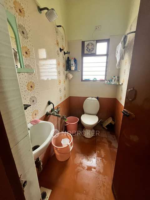 2 BHK Flat In Cc Emperor House For Sale  In 25a, Mgr Nagar, Nesapakkam, Chennai, Tamil Nadu 600074, India