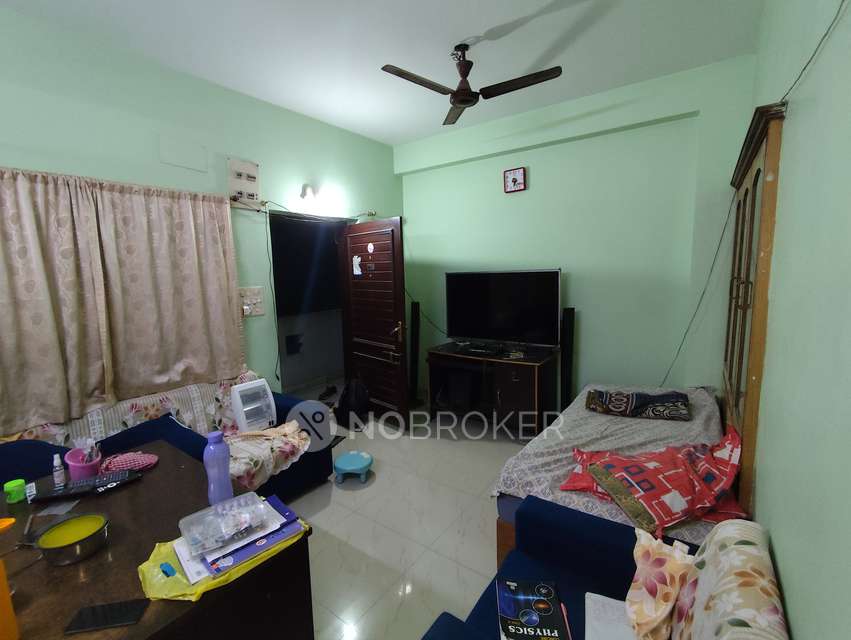 2 BHK Flat In Silicon Ridge For Sale  In Attapur
