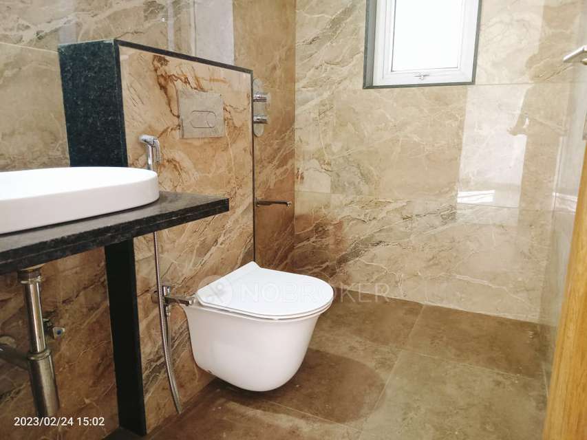 2 BHK Flat In Kohinoor Presidentia For Sale  In Ghorpadi