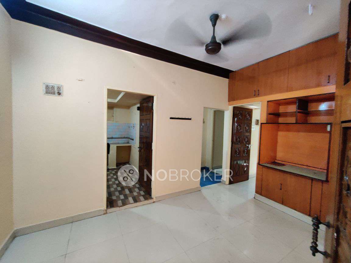 Independent House 28, Nachiappa St, Madhavaperumalpuram, Mylapore