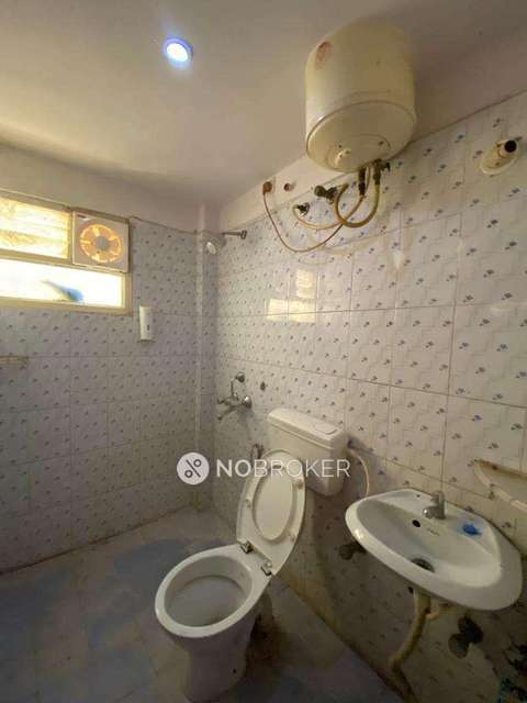 2 BHK Flat In Vintage Paradise For Sale  In Hsr Layout