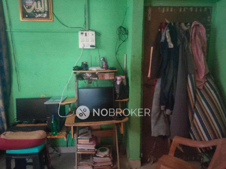 1 BHK Flat In 4th Floor Shyams Tower, Opposite Virani Petrol Pump Kausa , Mumbra 400612 For Sale  In Kausa Talao Pali (lake)