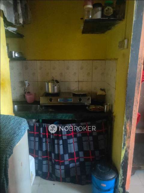 1 BHK Flat In 4th Floor Shyams Tower, Opposite Virani Petrol Pump Kausa , Mumbra 400612 For Sale  In Kausa Talao Pali (lake)