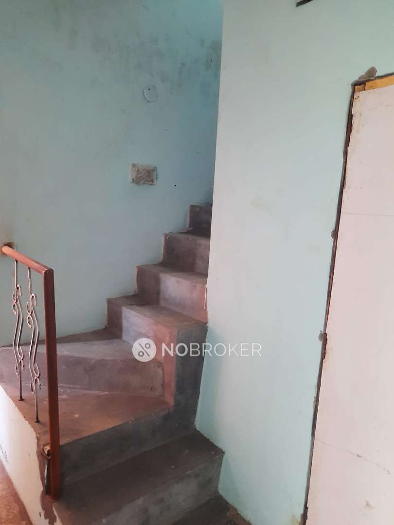 Standalone Building Ashok Vihar Rent WITHOUT BROKERAGE Unfurnished 2