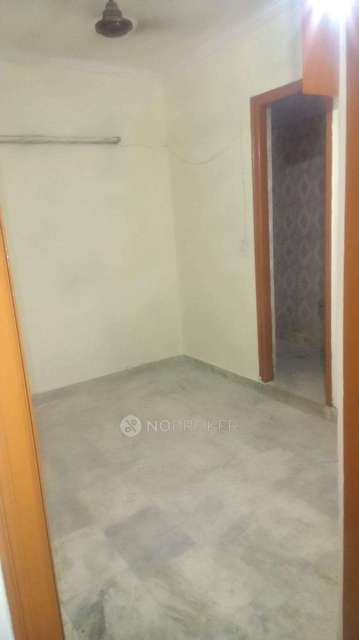 2 BHK Flat In Akash Ganga Apartment  For Sale  In Hamdard Nagar