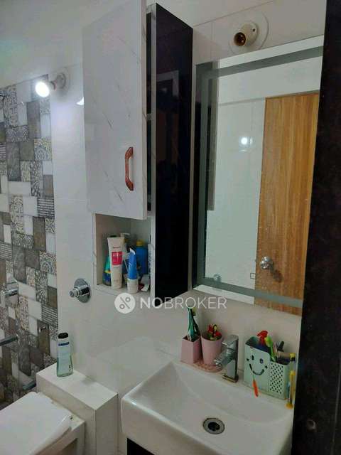 1 BHK Flat In Swaroop Residency For Sale  In Ghatkopar East