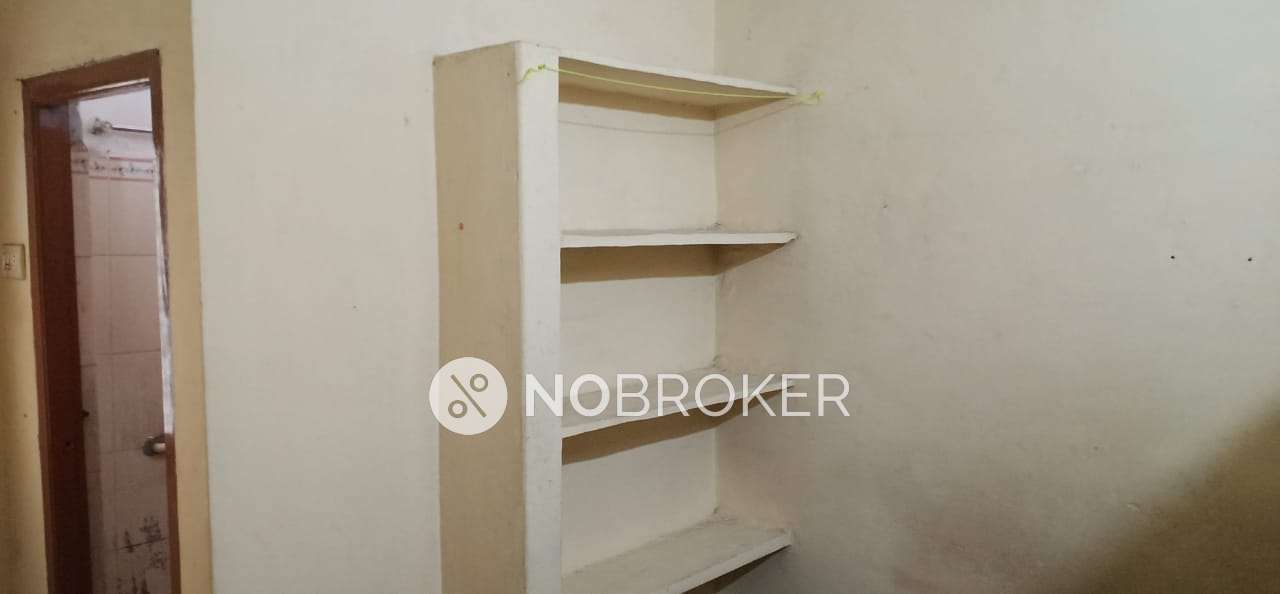 1 BHK Flat for Rent  In Moosapet