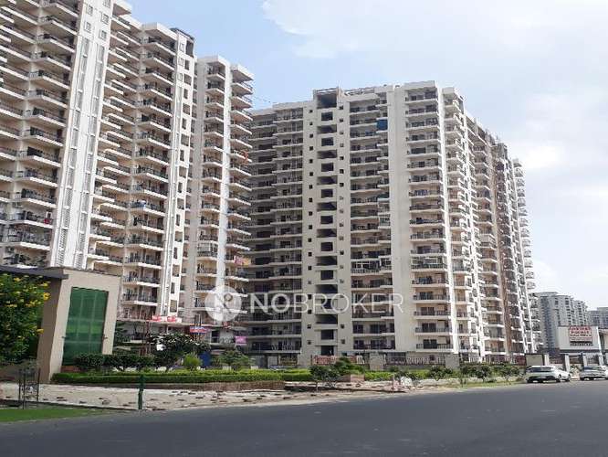Antriksh Forest, Sector77 Sector77 Without Brokerage Semifurnished