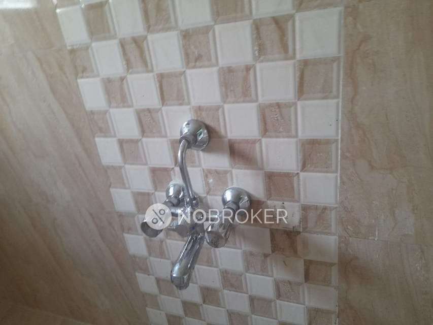 1 BHK Flat In Standalone Budling  for Rent  In Mundhwa