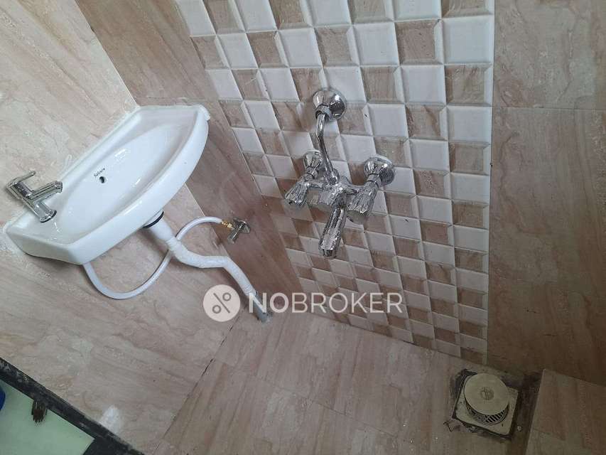 1 BHK Flat In Standalone Budling  for Rent  In Mundhwa