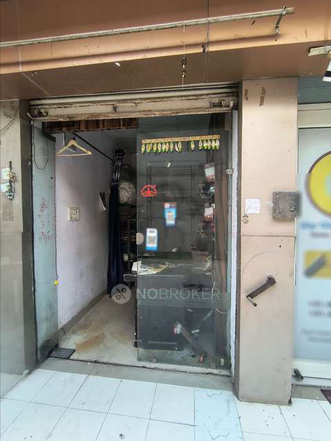 Shop in Crossings Republik, Ghaziabad for sale 