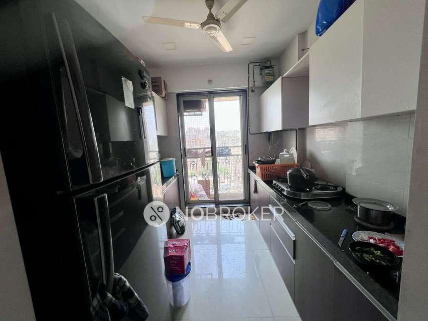 2 BHK Flat In Rock Castle, Platinum Heritage  For Sale  In Hiranandani Estate, Thane West