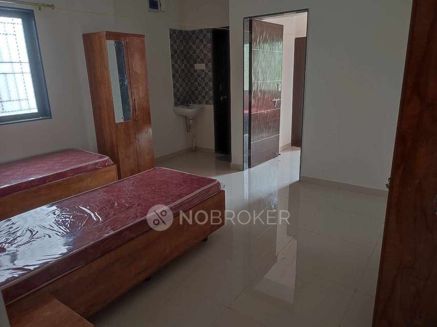 Single Room for Female In 1 BHK  In Kharadi