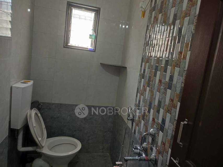 Single Room for Female In 1 BHK  In Kharadi