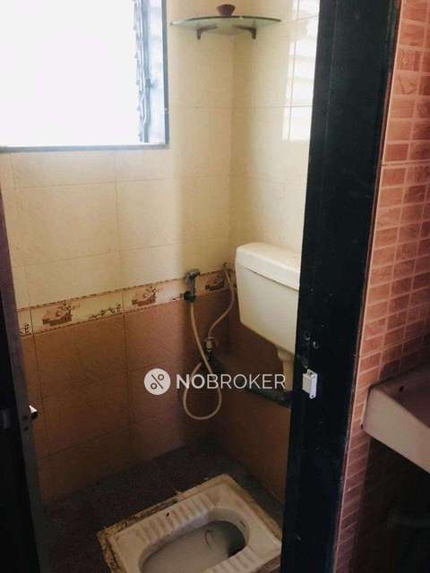 1 BHK Flat In Gyan Darshan Co-op Housing Society For Sale  In Kandivali