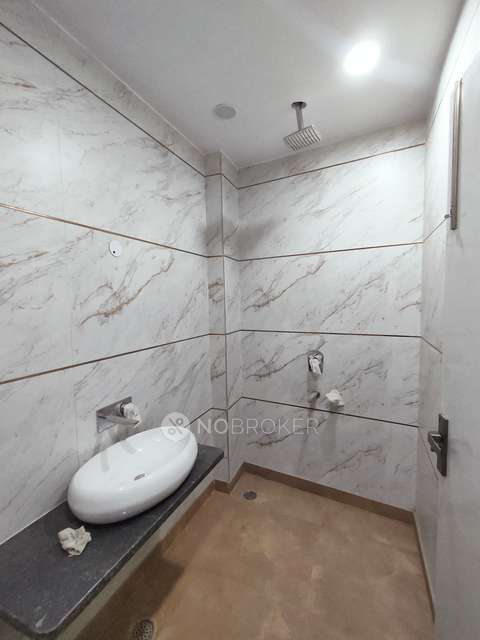 3 BHK Flat For Sale  In Azadpur