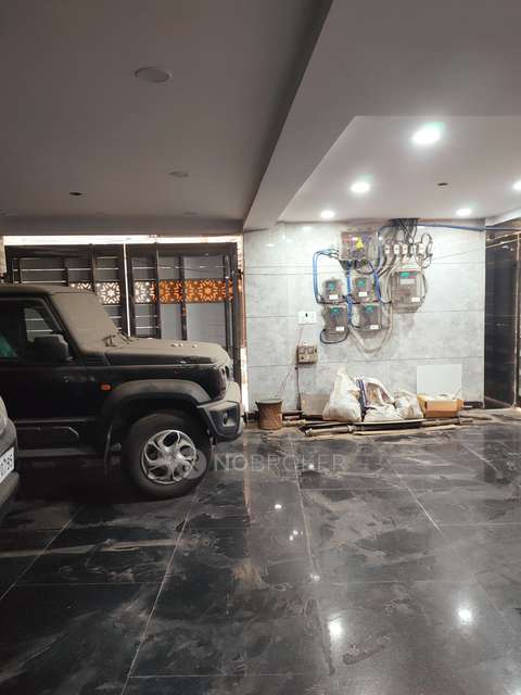 3 BHK Flat For Sale  In Azadpur