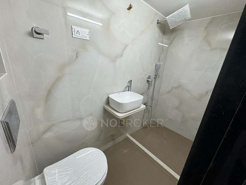 3 BHK Flat In Navyug Niwas, Grant Road For Sale  In Grant Road