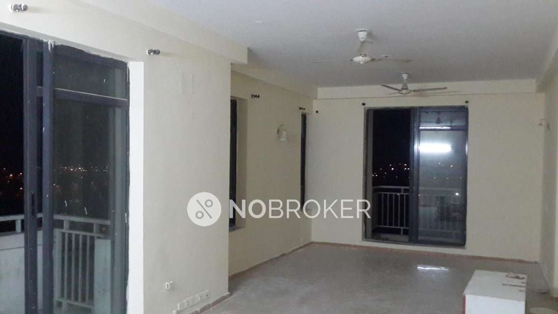 3 BHK Flat In Unitech Heights For Sale  In Sector Chi Iii
