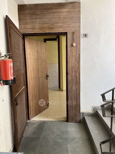 3 BHK Flat In Srs Pearl For Sale  In Sector 87