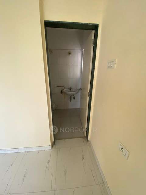 2 BHK Flat In Nirvana Apartments Hadapsar, Hadapsar for Rent  In Hadapsar