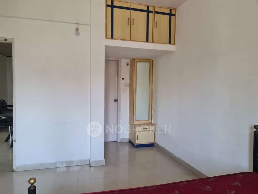 Single Room for Female In 3 BHK  In Sraddha Silver Springs In Brookefield