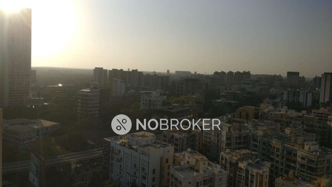2 BHK Flat In Blue Horizon Chs Ltd For Sale  In Malad West