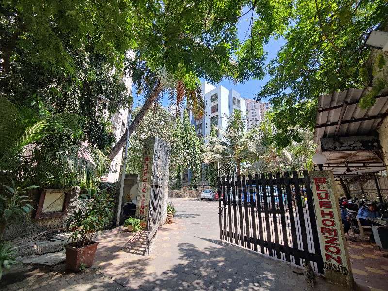 2 BHK Flat In Blue Horizon Chs Ltd For Sale  In Malad West