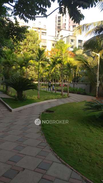 2 BHK Flat In Blue Horizon Chs Ltd For Sale  In Malad West