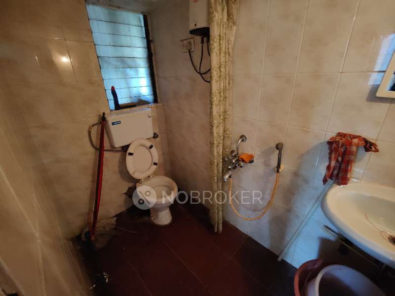 2 BHK Flat In Blue Horizon Chs Ltd For Sale  In Malad West