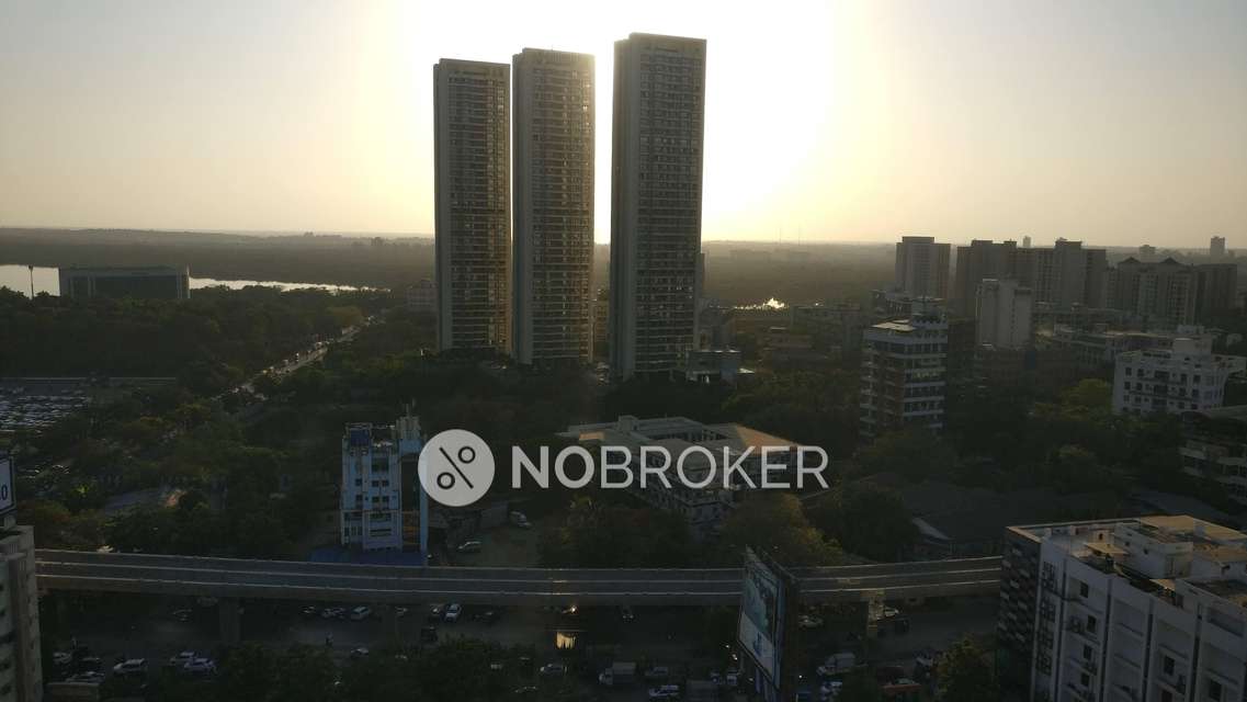 2 BHK Flat In Blue Horizon Chs Ltd For Sale  In Malad West