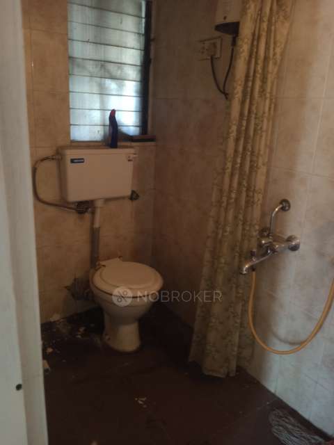 2 BHK Flat In Blue Horizon Chs Ltd For Sale  In Malad West