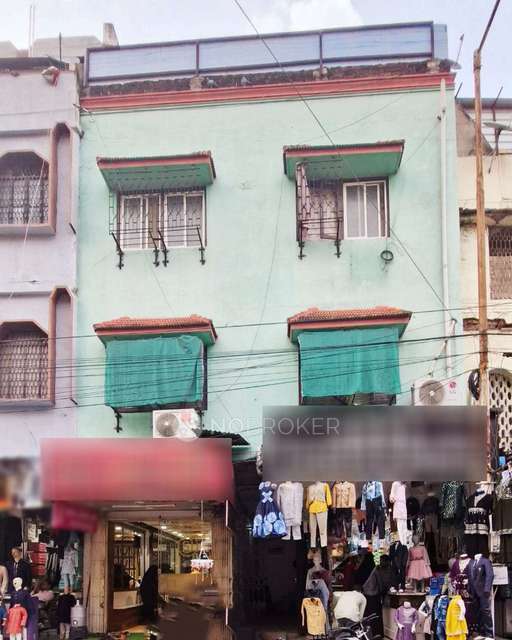 4+ BHK Flat For Sale  In Mallepally