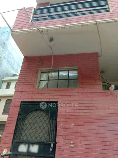 1 BHK Flat for Rent  In  Sector 43