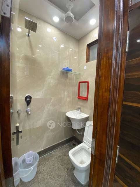 PG for Girls in Janakpuri