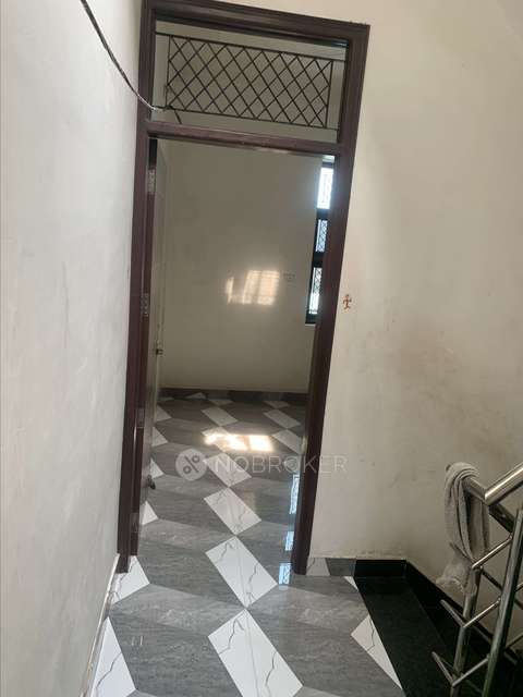 4+ BHK Flat For Sale  In Sector 105