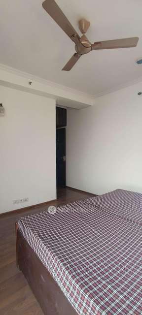 3 BHK Flat In 3c Lotus Boulevard Espacia For Sale  In Sector 100