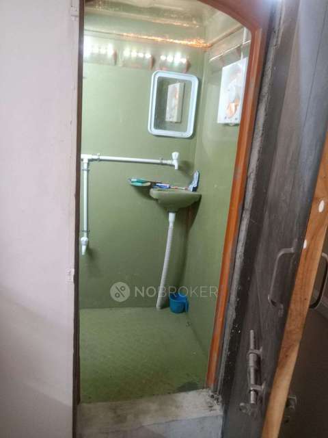 Shared Room for Male In 1 RK  In Warje