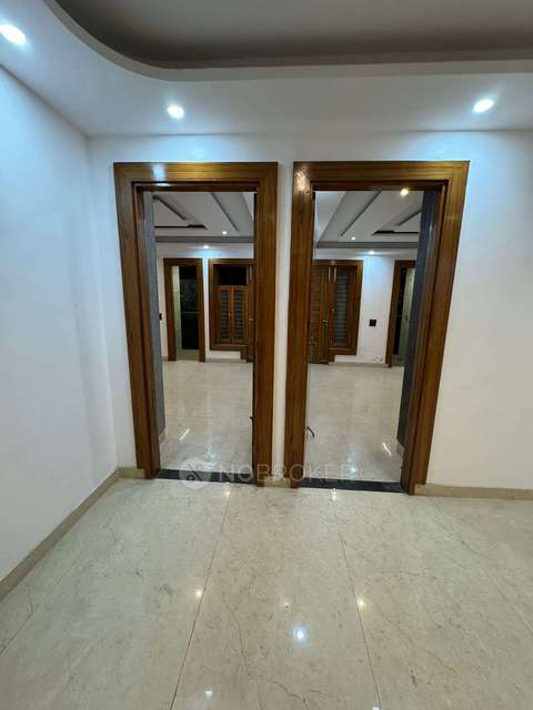 3 BHK Flat For Sale  In Sector 11