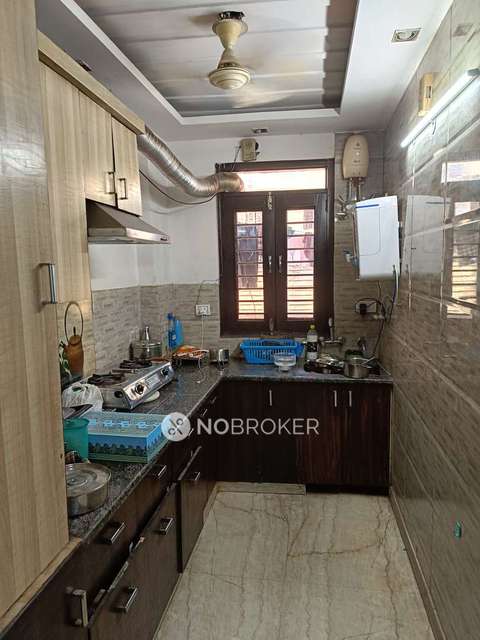 Single Room for Male In 3 BHK  In Rani Bagh