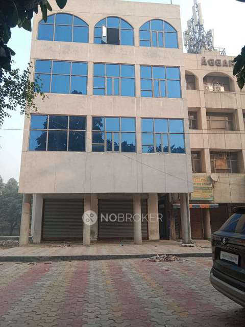 Showroom in Narela, Delhi for Rent 