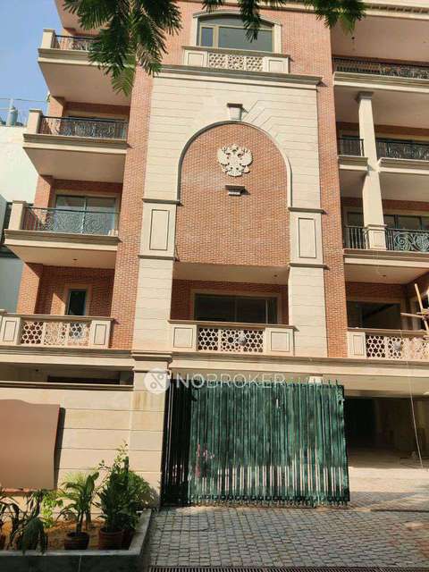 4+ BHK Villa In South City 2 For Sale  In Sector 49